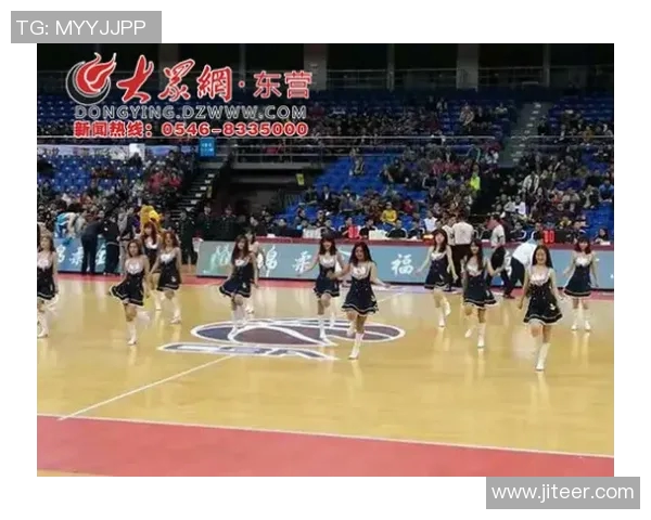 篮球与足球双星争锋演绎绿茵球场与硬木赛场的巅峰对话