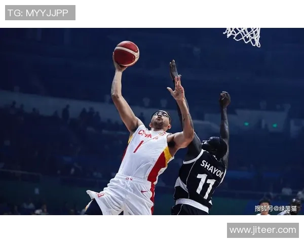 CBA球星跨界绿茵展风采篮球激情与足球魅力完美融合 CBA球星跨界绿茵展风采篮球激情与足球魅力完美融合